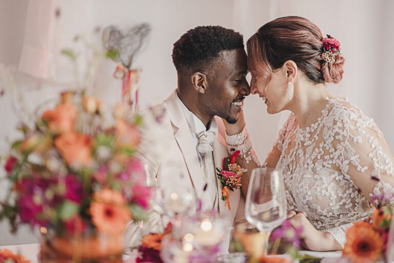 Hochzeits-Style-Shoot: pink and fruity